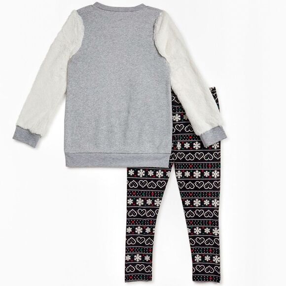 Nwt CHRISTMAS HOLIDAY UNICORN OUTFIT WITH FAUX FUR SWEATER AND PRINTED LEGGINGS - Picture 3 of 5
